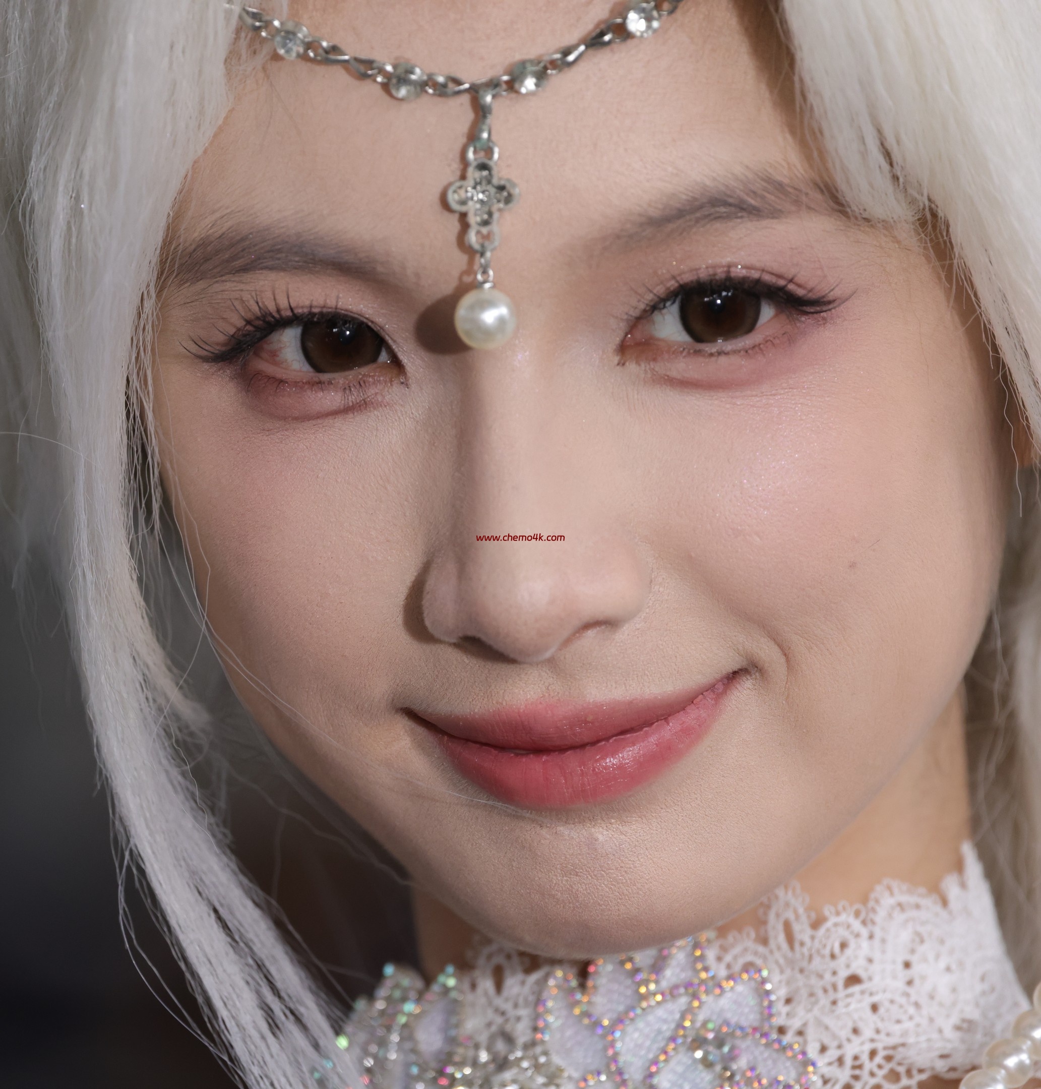 百万粉丝网红琳园长上海BiliBili World二次元漫展现场拍摄花絮照片,性感吊带抹胸裙、美腿光脚,放大可看清肌肤纹理,高清8K分辨率原图无修生图下载 百万粉丝网红琳园长上海BiliBili World二次元漫展现场拍摄花絮照片,性感吊带抹胸裙、美腿光脚,放大可看清肌肤纹理,高清8K分辨率原图无修生图下载