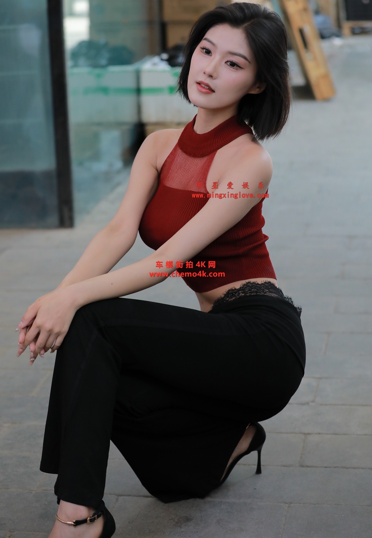 百万粉丝网红车模程儿街拍花絮照片,性感爆乳、紧身裤光脚高跟,高清4K分辨率原图无修生图下载 百万粉丝网红车模程儿街拍花絮照片,性感爆乳、紧身裤光脚高跟,高清4K分辨率原图无修生图下载