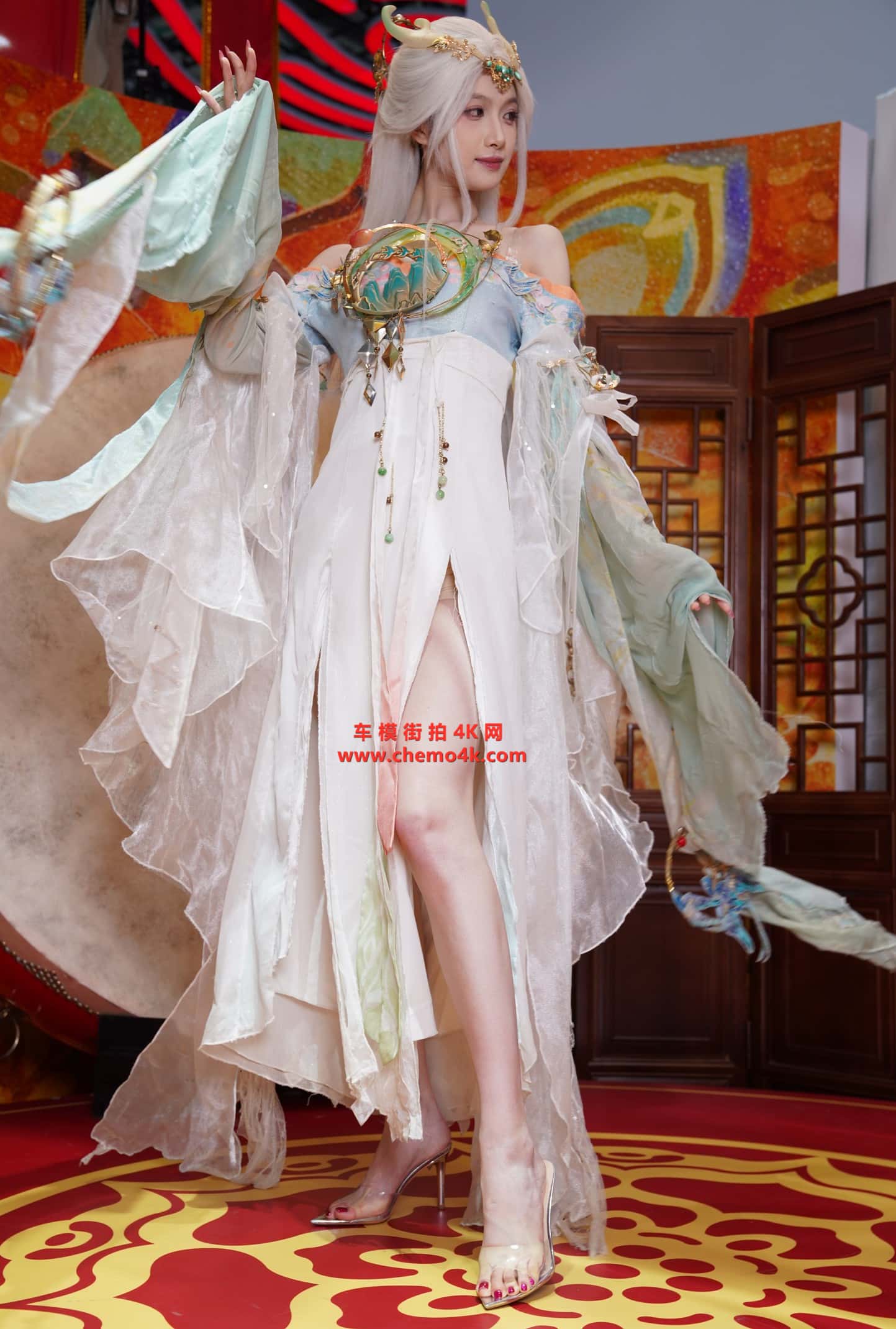 百万粉丝网红琳园长上海ChinaJoy逆水寒展台拍摄花絮照片,性感抹胸露背开叉裙,光脚高跟,单张30M+,放大可看清肌肤纹理,高清8K分辨率原图无修生图下载 百万粉丝网红琳园长上海ChinaJoy逆水寒展台拍摄花絮照片,性感抹胸露背开叉裙,光脚高跟,单张30M+,放大可看清肌肤纹理,高清8K分辨率原图无修生图下载