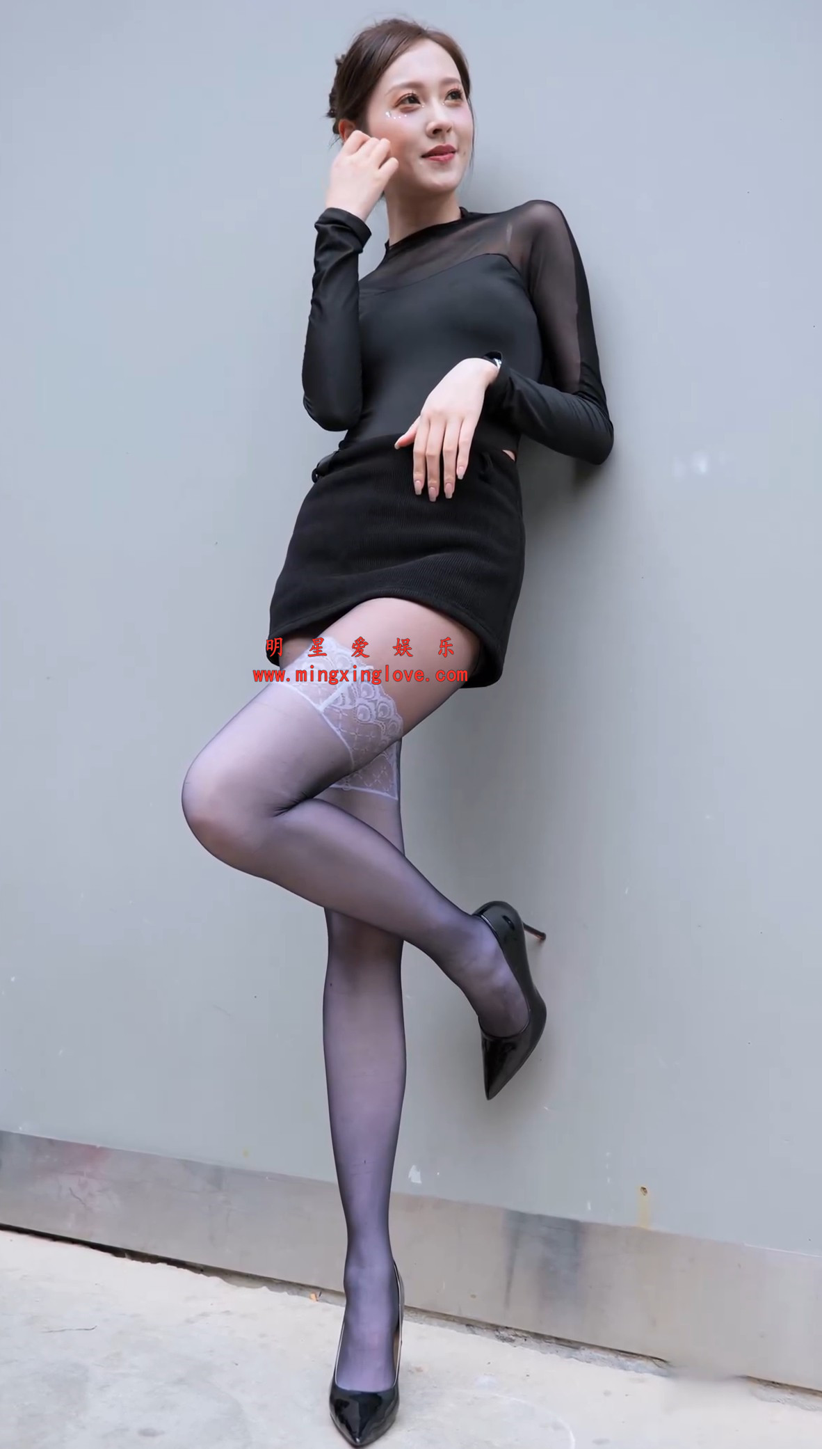 小龙鼠深圳粵港澳大湾区车展外拍花絮视频,性感短裙、美腿黑丝,高清4K60fps分辨率原视频下载 小龙鼠深圳粵港澳大湾区车展外拍花絮视频,性感短裙、美腿黑丝,高清4K60fps分辨率原视频下载